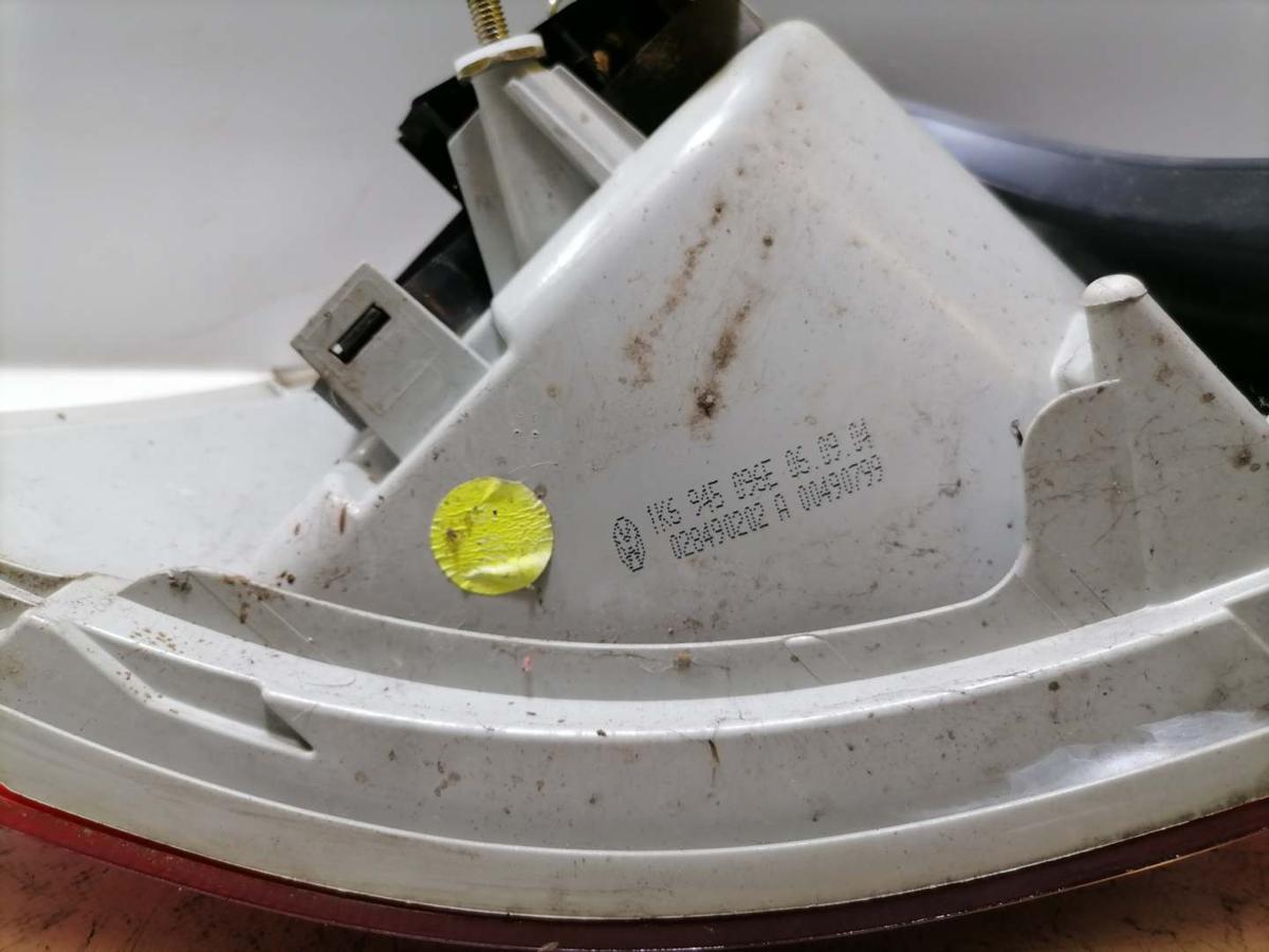 VW Golf 5 original R&uuml;cklicht R&uuml;ckleuchte Heckleuchte au&szlig;en rechts Flie&szlig;heck BJ04